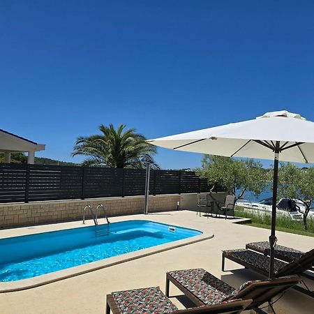 Olive Garden, Apartment With A Private Pool Banjole Eksteriør billede